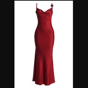 NWT JLUXLABEL Bridal Down The Aisle Satin Gown in Red Size Medium